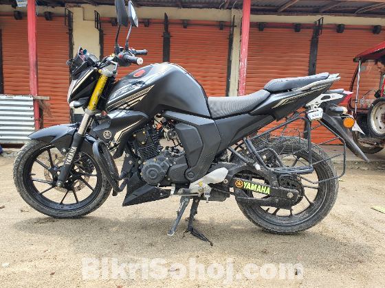  Yamaha FZS v2